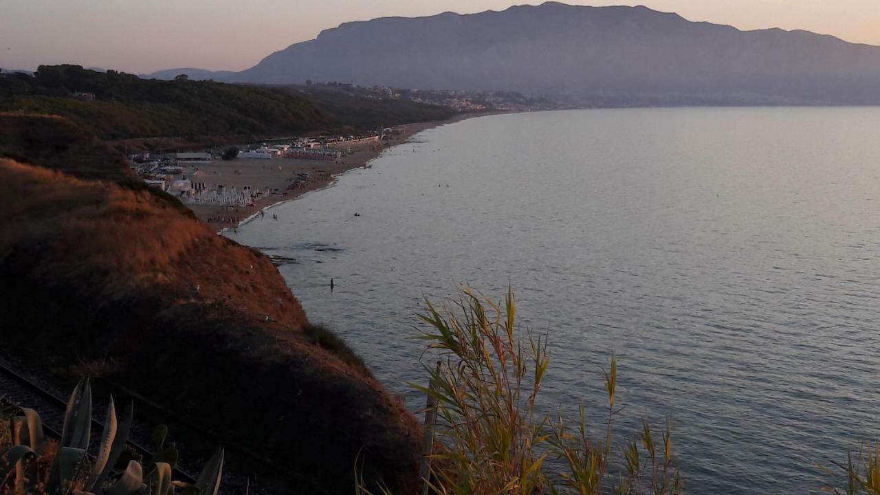 Casa Vacanze Reginotte Balestrate Bagian luar foto